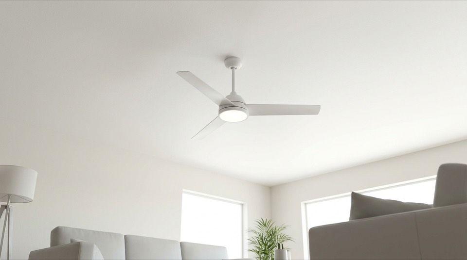 Ceiling Fan Brands: Ceiling fan in living room Ceiling fan in living room — Ceiling Fan Brands